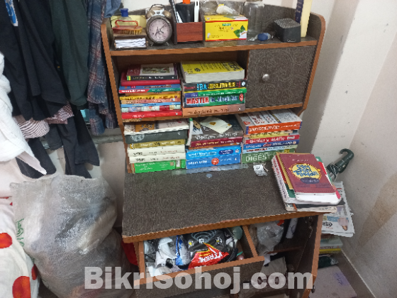 টেবিল বিক্রি করা হবে।